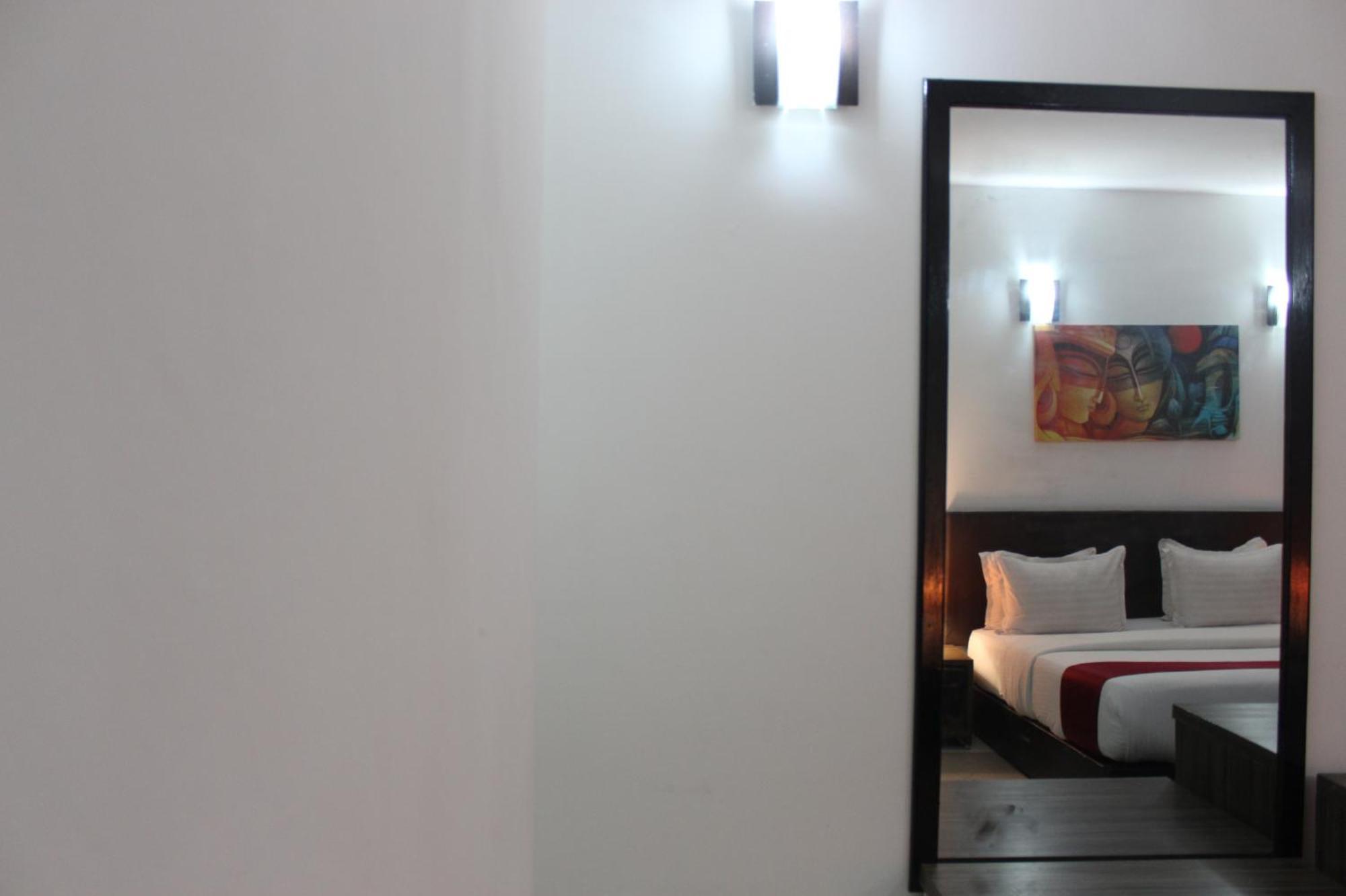 Hotel Belle Vie Кіншаса Екстер'єр фото