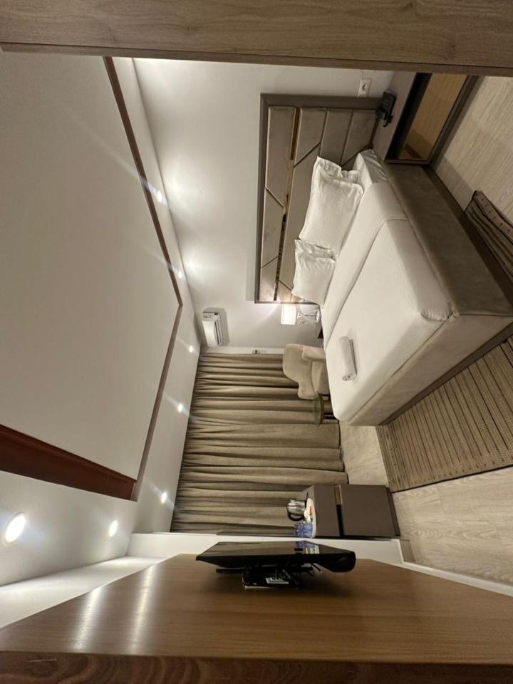 Hotel Belle Vie Кіншаса Екстер'єр фото